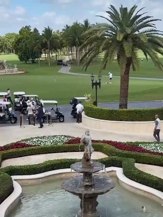 Ordusu İran'dayken Trump golf oynadı