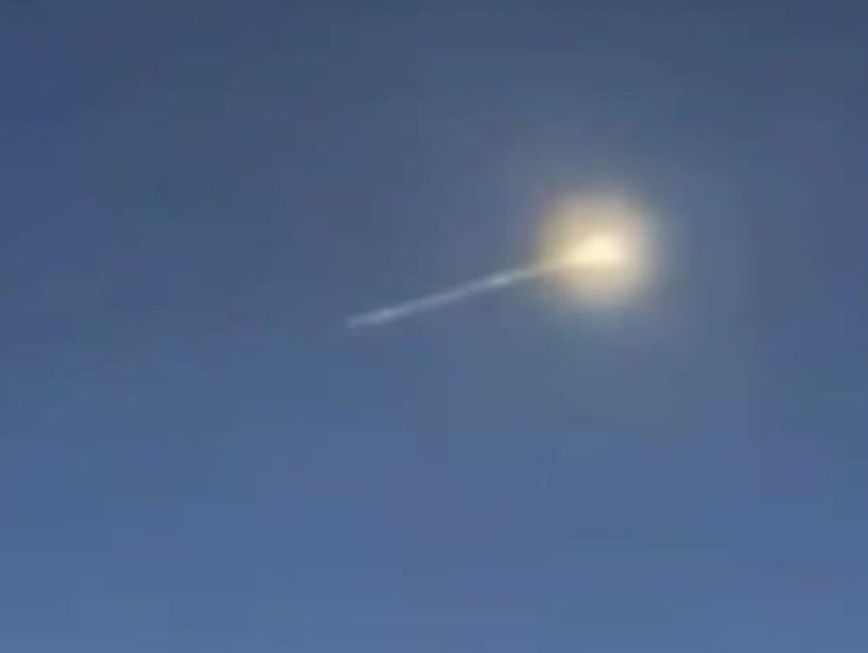 Koblenz: Meteorit schlägt in Hausdach ein