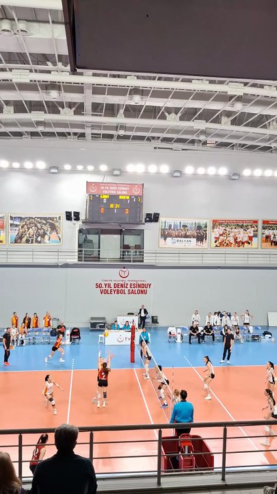 Maç Başı - Beşiktaş v Galatasaray - Genç Kızlar Süper Ligi 12. Hafta