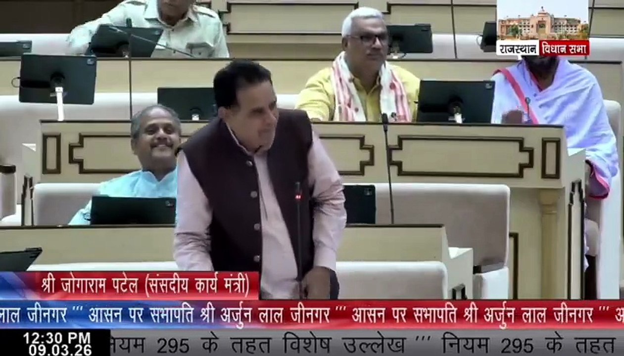 'मोदी नहीं गए मैच देखने, इसलिए जीती टीम इंडिया'