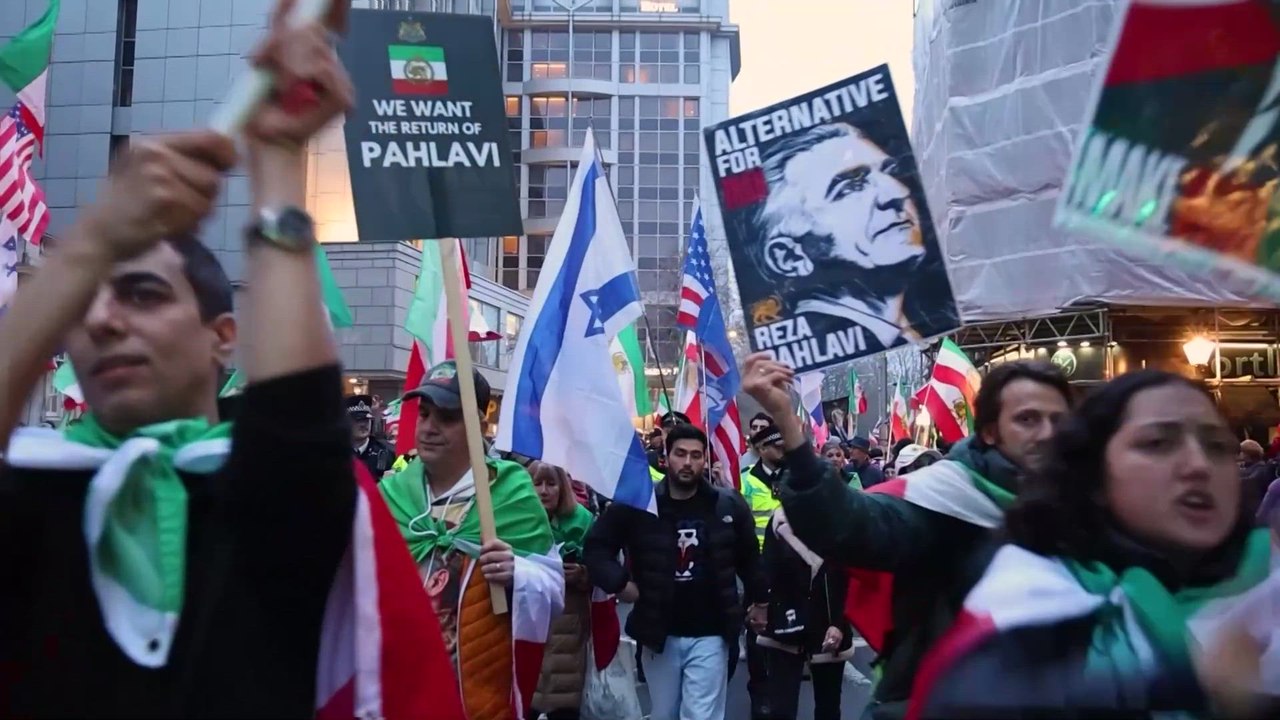 Iranian opposition march to London's Israeli embassy to support military action