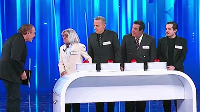 Nino Frassica, battuta su Giovanna Botteri in diretta scoppia il caos