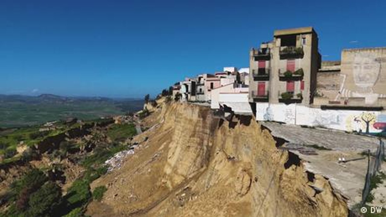 Italien: Eine Stadt vor dem Abgrund