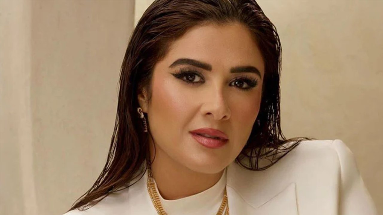 مي عمر لياسمين عبد العزيز: التعزية في وفاة والدي أهم من ترتيب المسلسلات