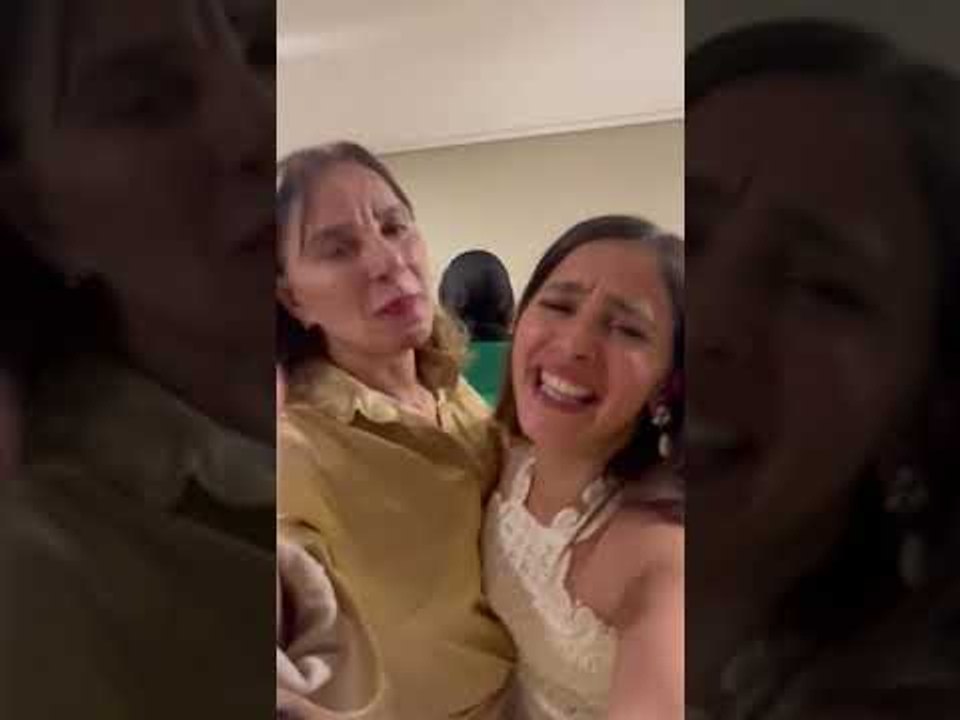 جميلة عوض ترقص في عقد قرانها مع والدتها الفنانة راندا على أنغام عبد الباسط حمودة
