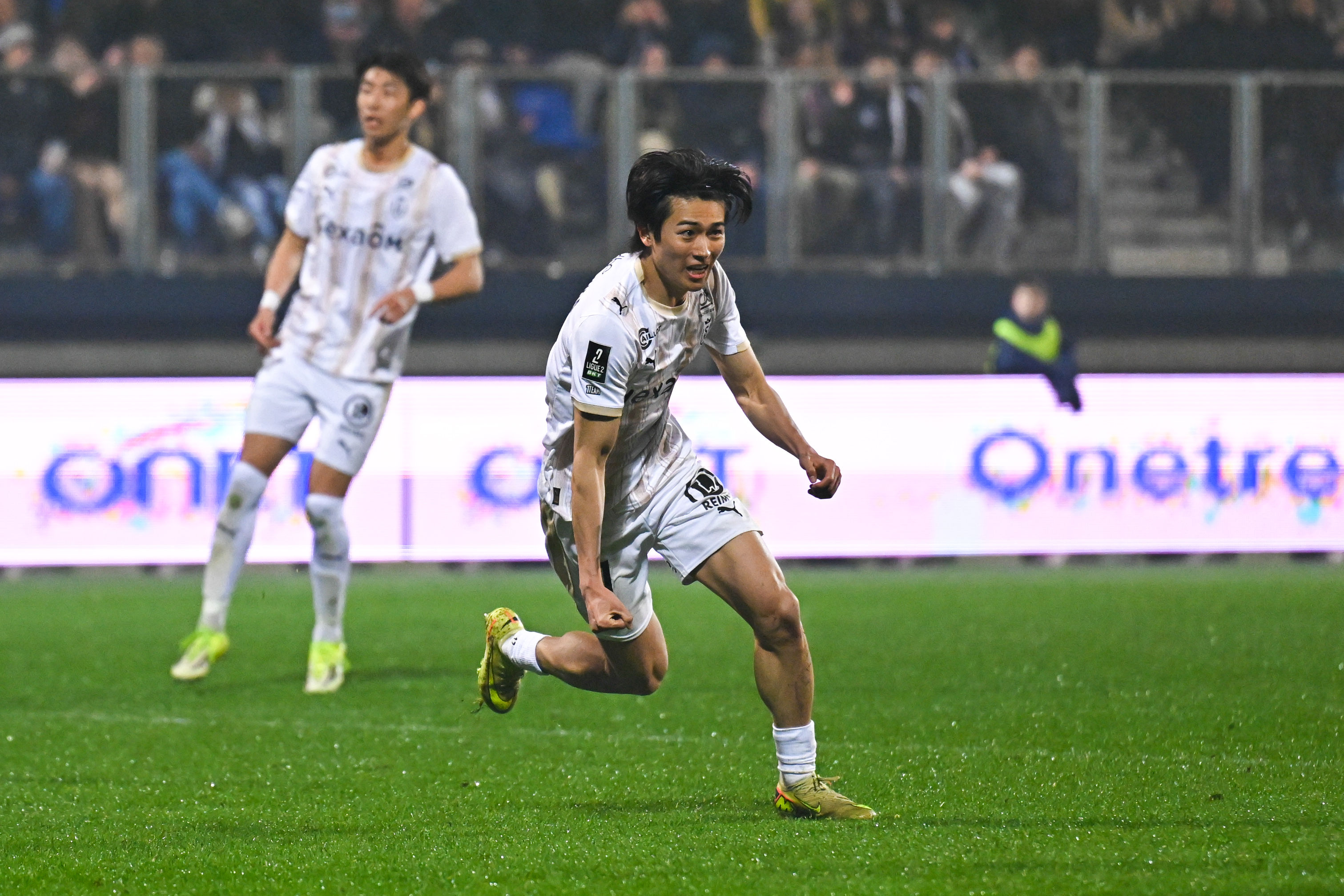 Ligue 2 : Nakamura et Reims piègent Dunkerque sur le fil