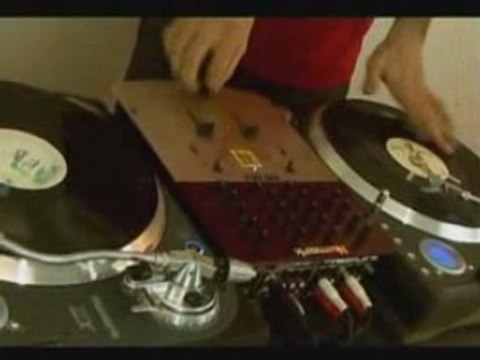 Dj Pone Scratching routine on a TTC instru