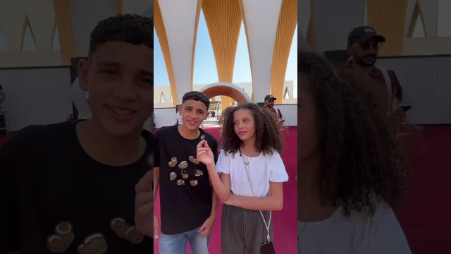 أطفال فيلم هابي بيرث داي : المخرجة سارة جوهري مش بتزعق في اللوكيشن وكنا بنقعد نلعب في الكواليس