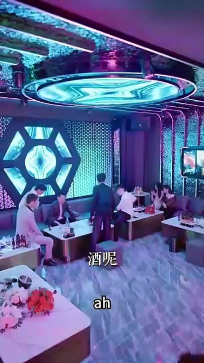 After 6 years of separation, they reunited on a rainy night, and that night, she approached him like a lifesaver, ignoring rumors and taboos, except for her menstrual period, she wanted to climb into his bed every night