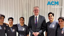 Iranian football team granted asylum in Australia