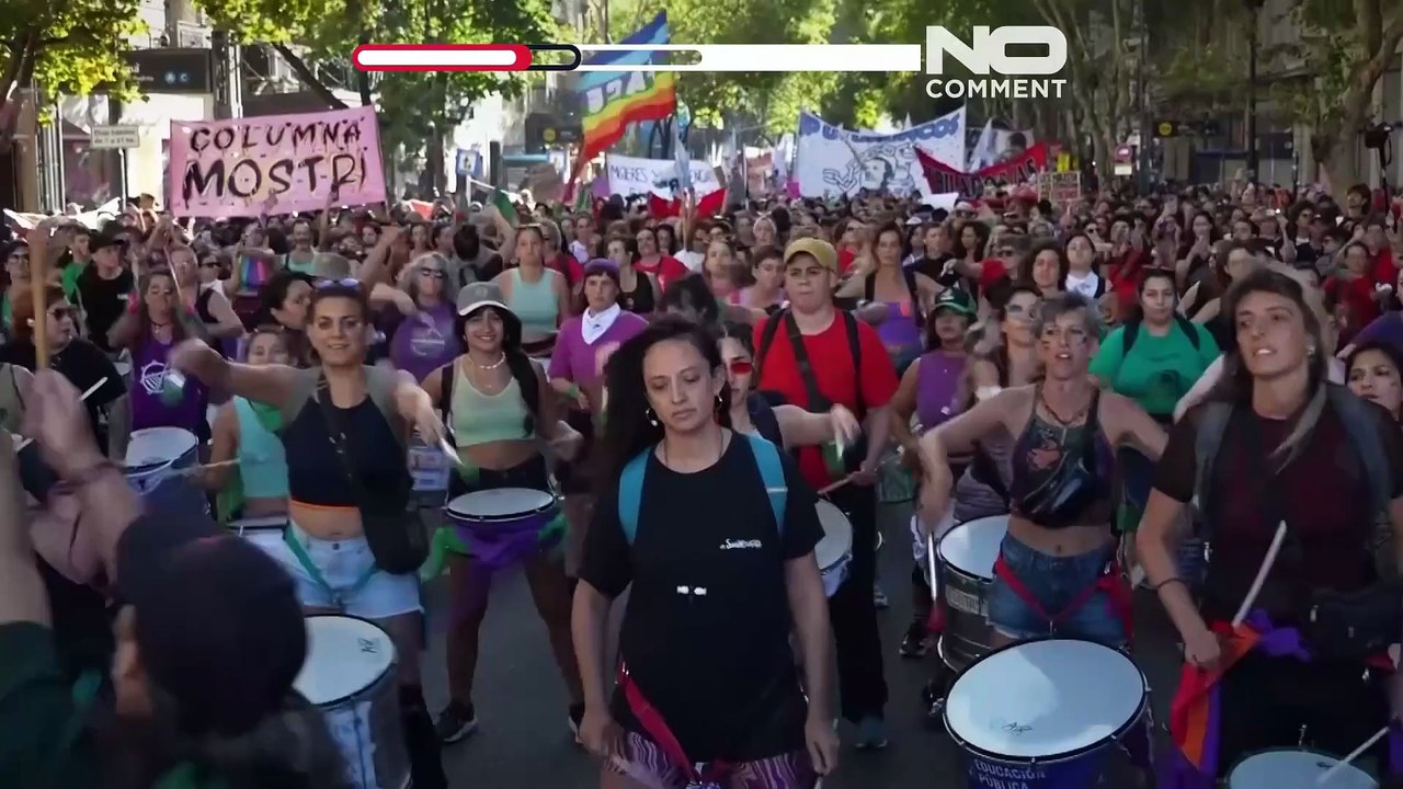 Milhares manifestam-se em Buenos Aires pelos direitos das mulheres