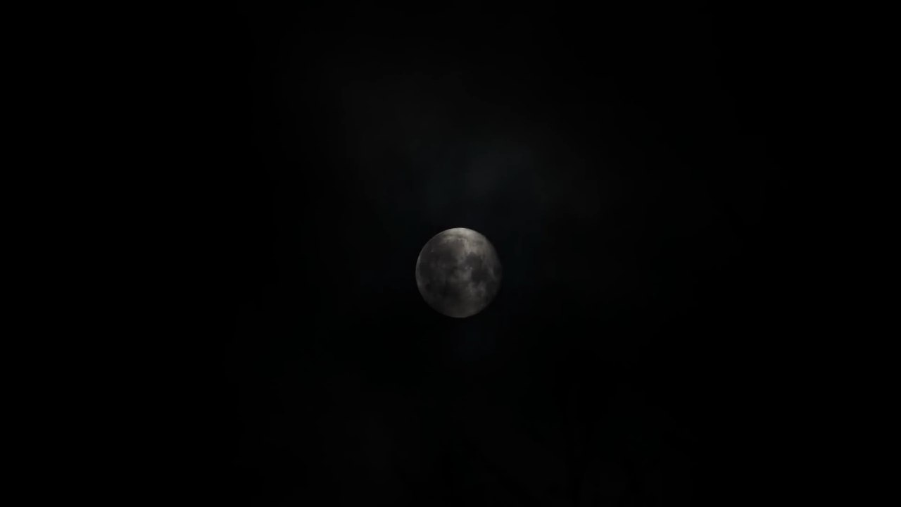 Full Moon Night Video 🌕 | Beautiful Moon in Dark Sky | Relaxing Moon Night View