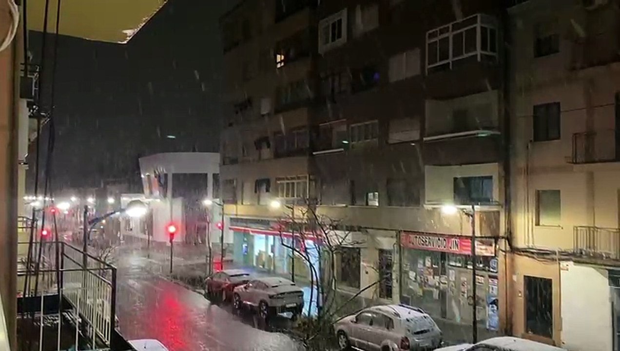 La nieve llegó a la ciudad