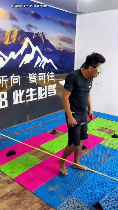 Screaming chicken blindfolded beating challenge mousetrap toe pressure board crisis