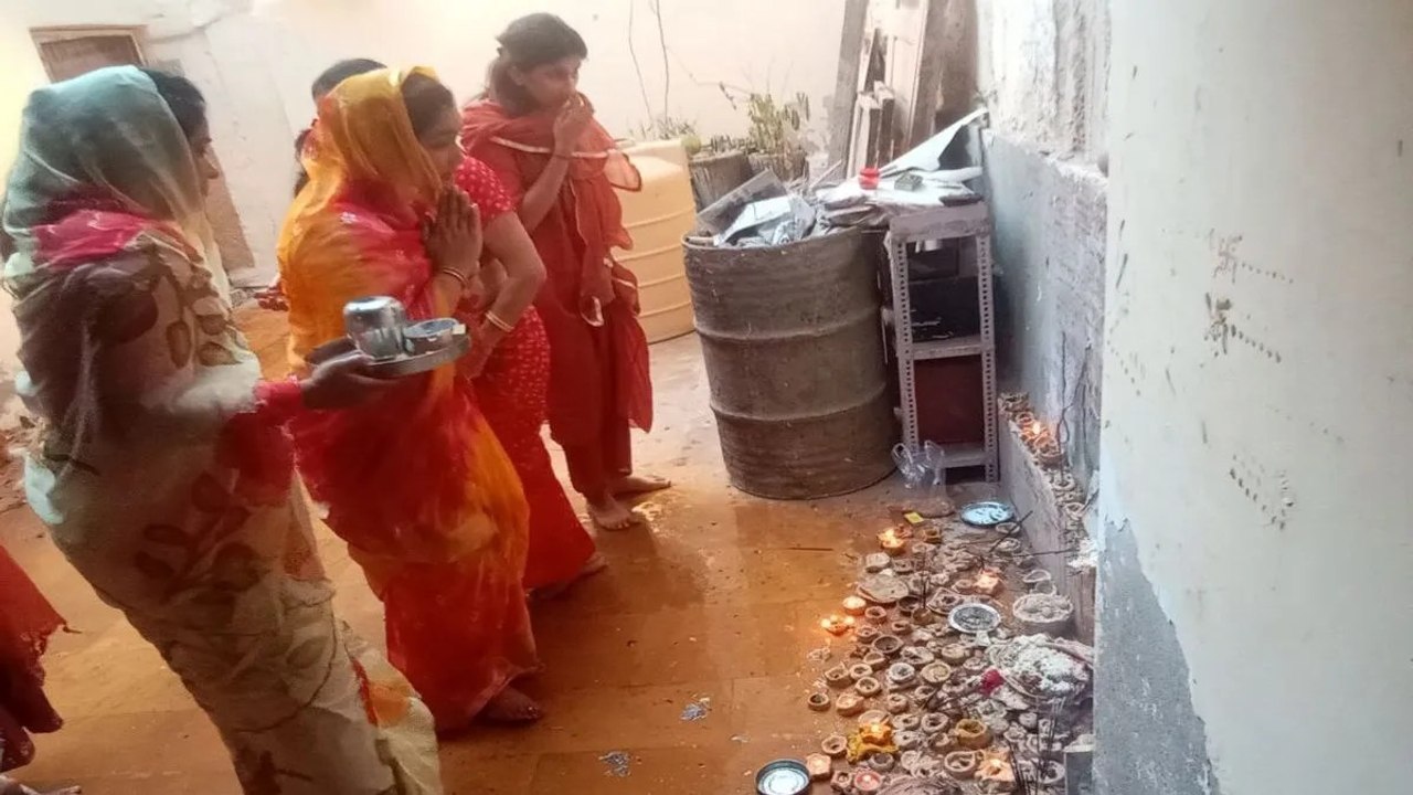 Video: स्वर्णनगरी में शीतला सप्तमी पर उमड़ा आस्था का ज्वार