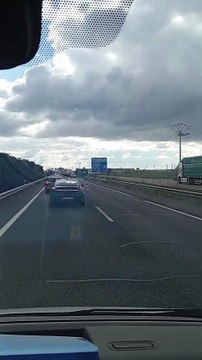 Una colisión entre dos camiones en la A-62 en Valladolid provoca retenciones