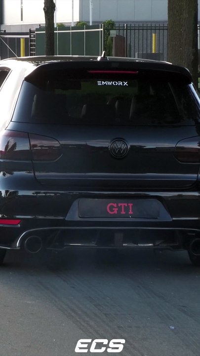 Sportscars Accelerating!