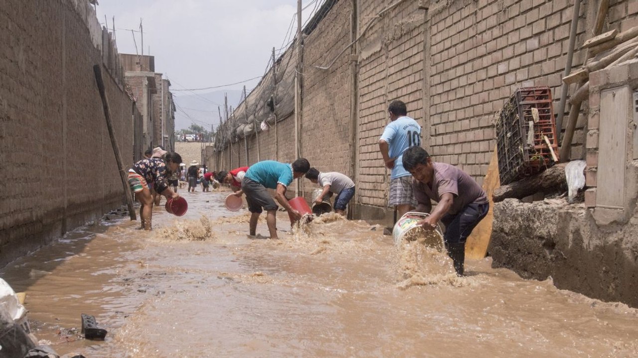 Impresionantes imágenes: inundaciones por río d...