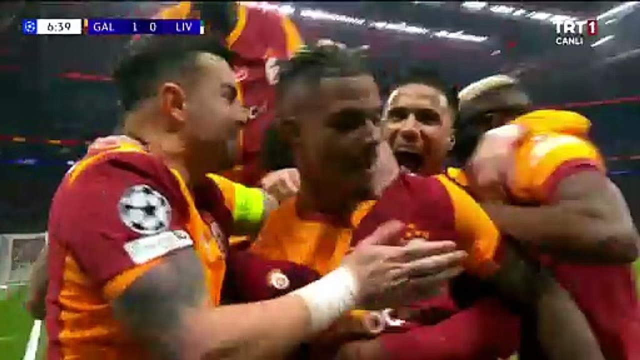 Cim-Bom Avrupa devini dize getiriyor! İlk yarıda Aslan kükredi