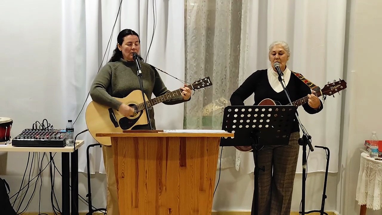 El poder del cristiano está en la oración. Alabanza y Adoración Cristiana