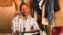 Tailor in Kenya kept his vision despite losing his sight