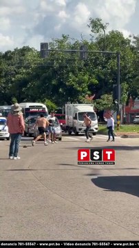 PELEA ENTRE LIBRECAMBISTAS Y USUARIOS POR EL TIPO DE CAMBIO DEL DÓLAR EN SANTA CRUZ