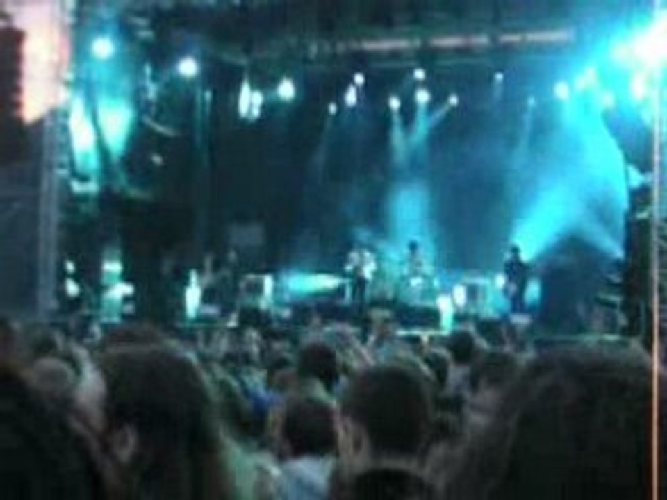 BB BRUNES PAPILLONS DE NUIT SE LACHE