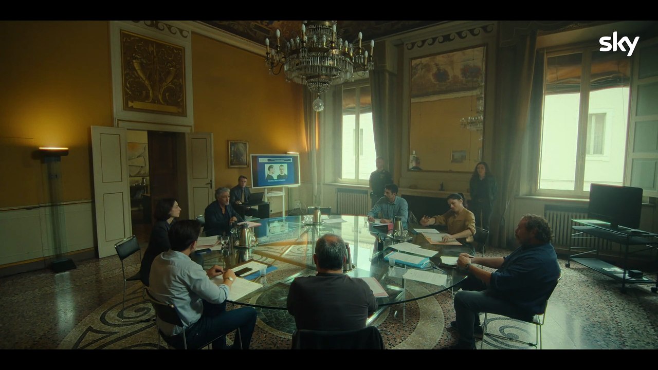Rosa elettrica (Trailer Ufficiale HD)