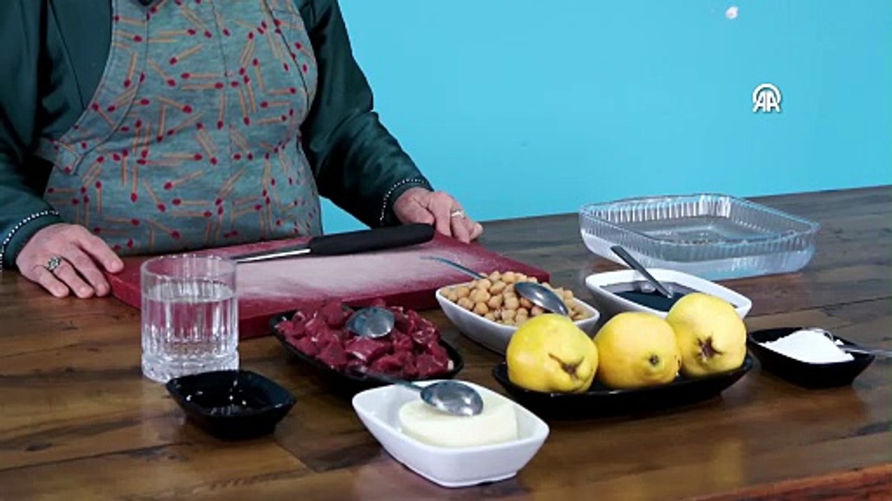 Meyvenin mayhoş tadı, etle harmanlandı: Ayvalı yahni