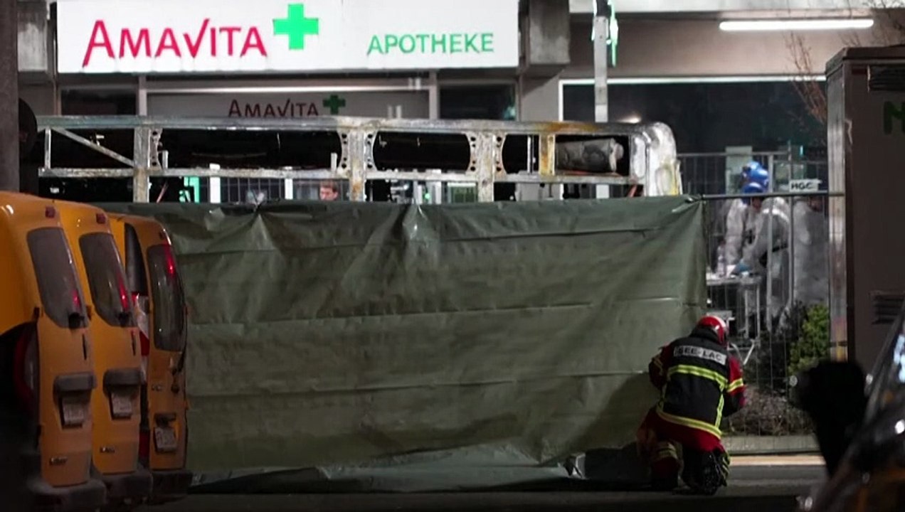 Παρανάλωμα του πυρός το λεωφορείο στην Ελβετία...