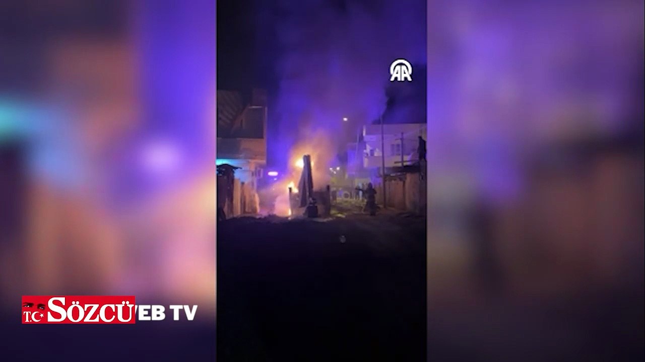 Mardin'de park halindeki 2 iş makinesinde çıkan yangın söndürüldü