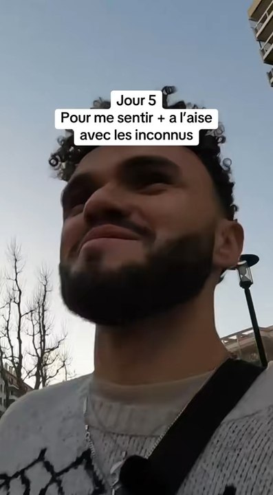 Je tente une discussion avec un inconnu pour être + confiant 💪