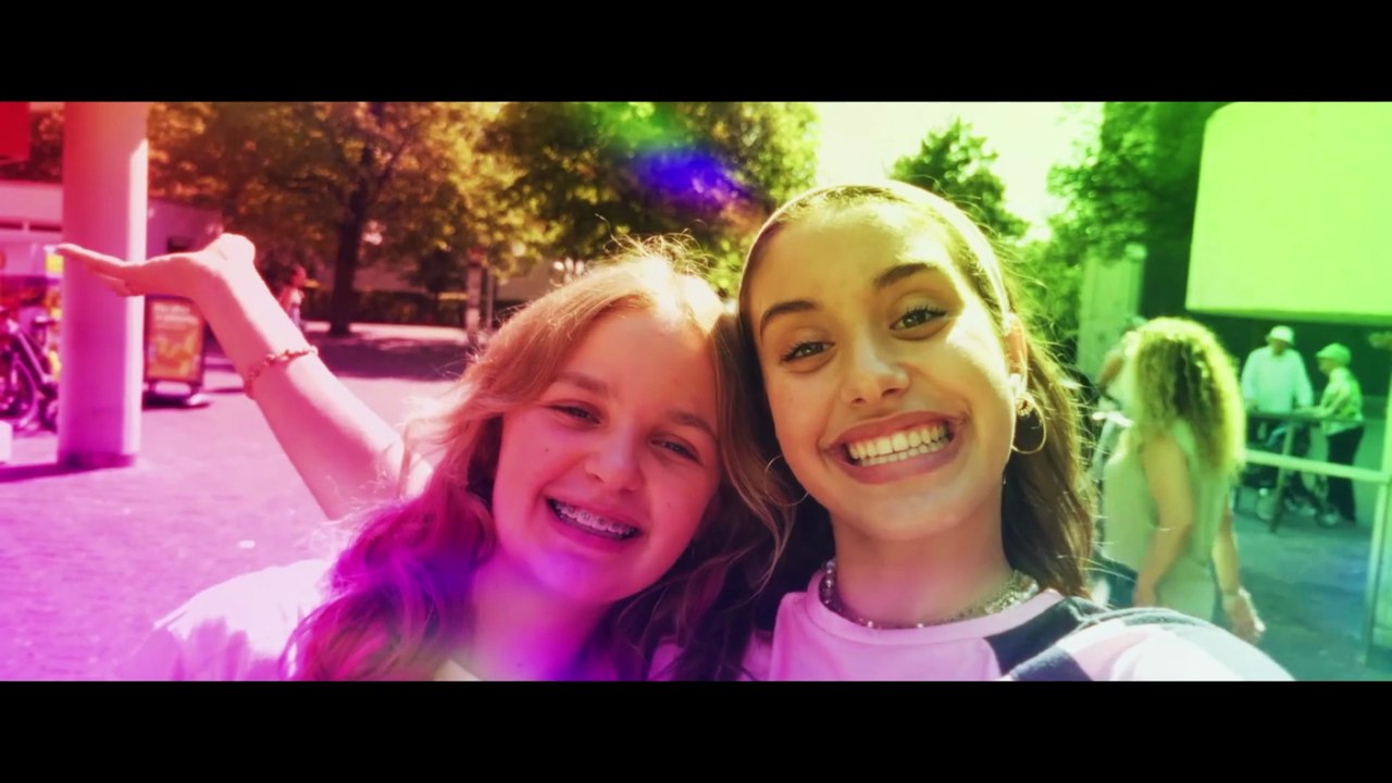 Pferd am Stiel - Ein Hobby-Horsing-Abenteuer Trailer DF