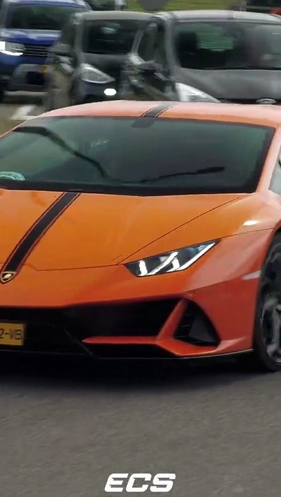 Supercars Accelerating!