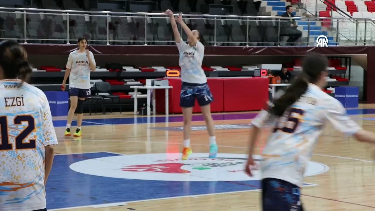 Basketbol: 14 Yaş Altı Kızlar Anadolu Şampiyonası | Ajansspor | AA