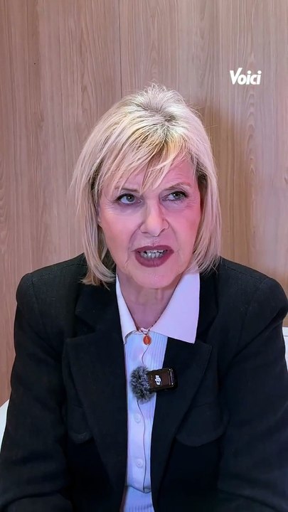 @chantalladesou l’assume : elle est une grand-mère pas comme les autres. L’humoriste et comédienne explique voir de plus en plus d’enfants dans ses salles de spectacle, venus avec leurs parents et leurs grands-parents. Une ambiance familiale qu’elle ador