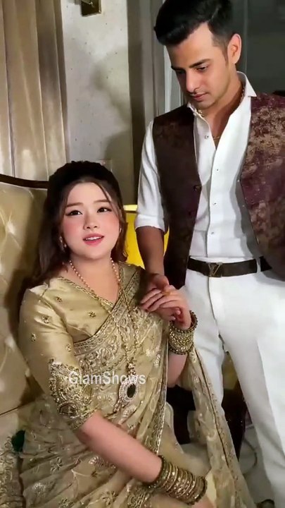 Beautiful Couples - GlamShows