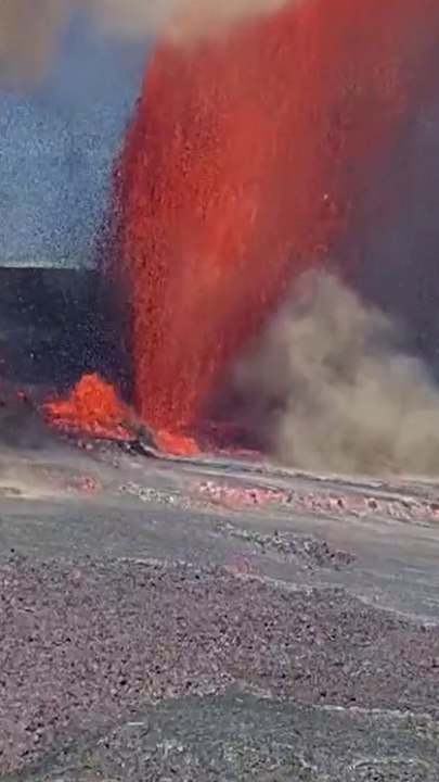 Volcano erupts towers of lava and plumes of ash in Hawaii
