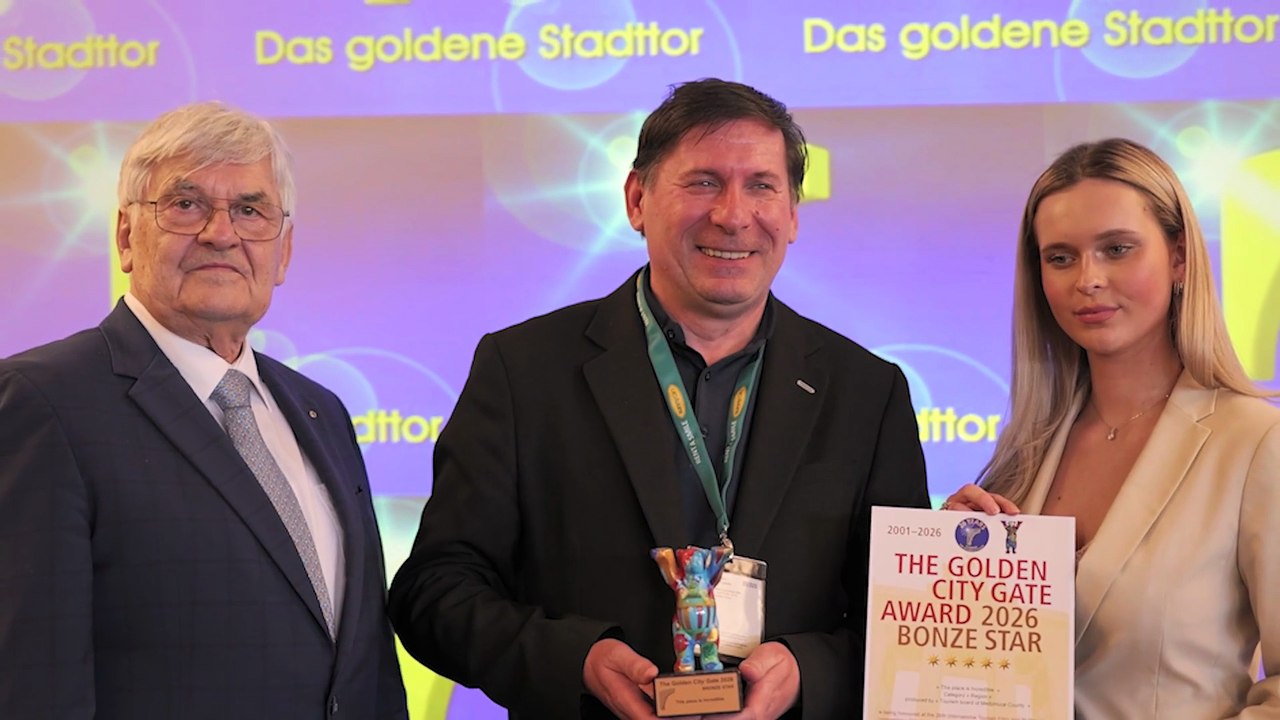 'Tourismusfilm-Oskars' - Das Goldene Stadttor in Berlin