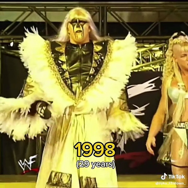 AEW GOLDUST TRANSFORMACION