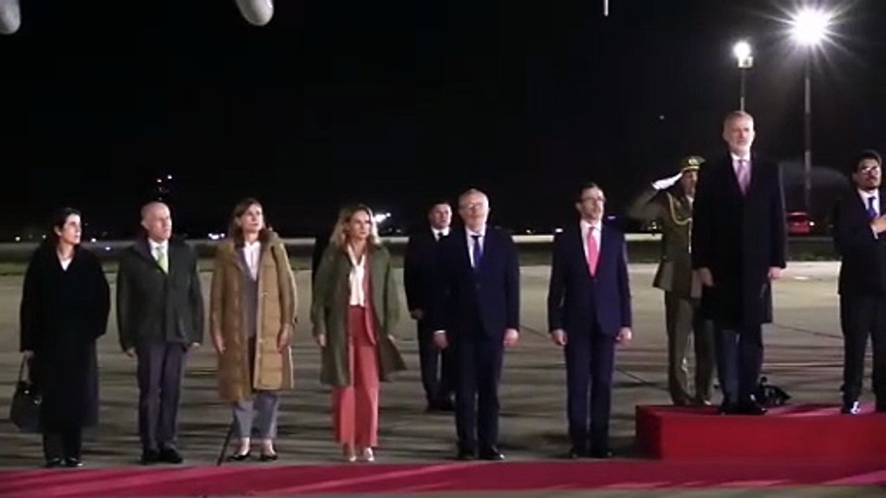 El rey Felipe VI llega a Bolivia para reunirse con Paz y con empresarios españoles
