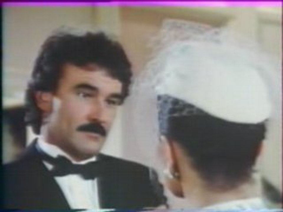 JOAN COLLINS ON DYNASTY