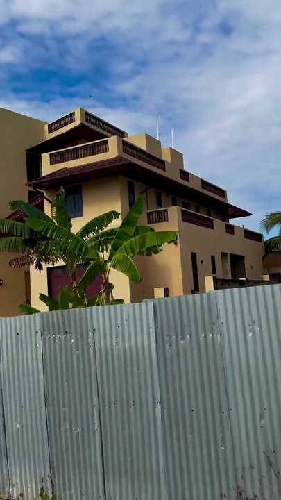 Trump Reportedly Stripped Kristi Noem of Free Mar-a-Lago Membership Following DHS Exit