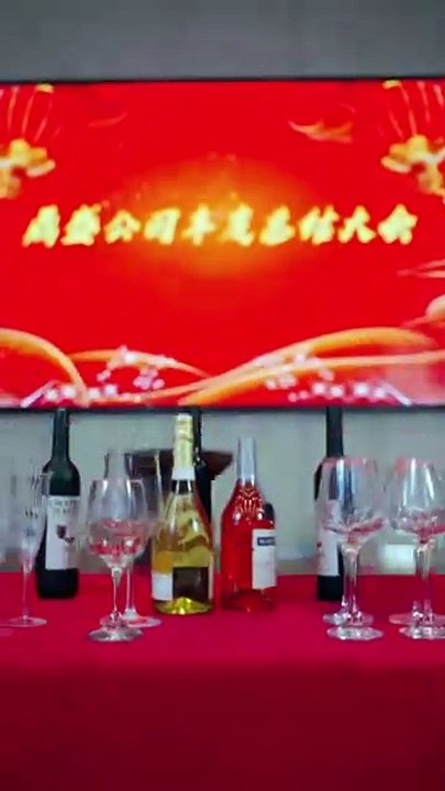 FULLTop Seller Hears the Bosss WifeFired, He Strikes Back and Buys Her Out#霸總 #爱情