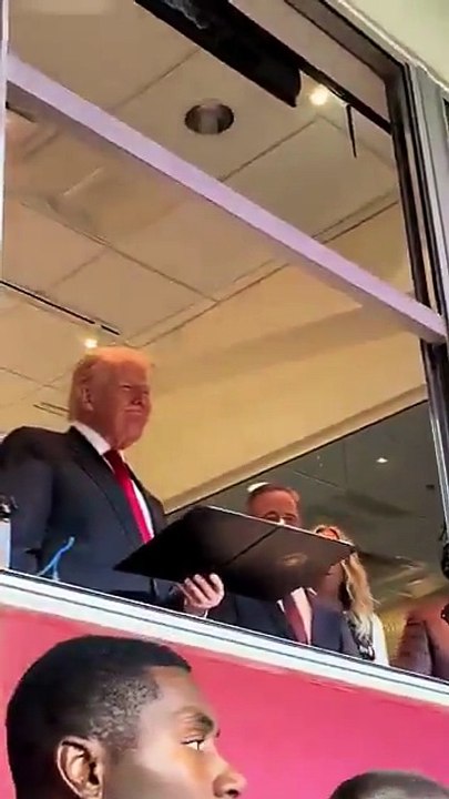 Trump’ın konuşması yuhalama sesleriyle kesildi