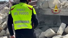 Crolla un edificio a Matera, nessun ferito. Lo stabile già evacuato