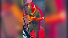 Tom Morello bancando a los trabajadores de Fate