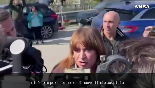 Famiglia nel bosco, Garante infanzia: Verifiche su bimbo che si rifiuta di mangiare