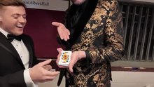 Comedian is Left MYSTIFIED by SLICK Close-Up Magic!