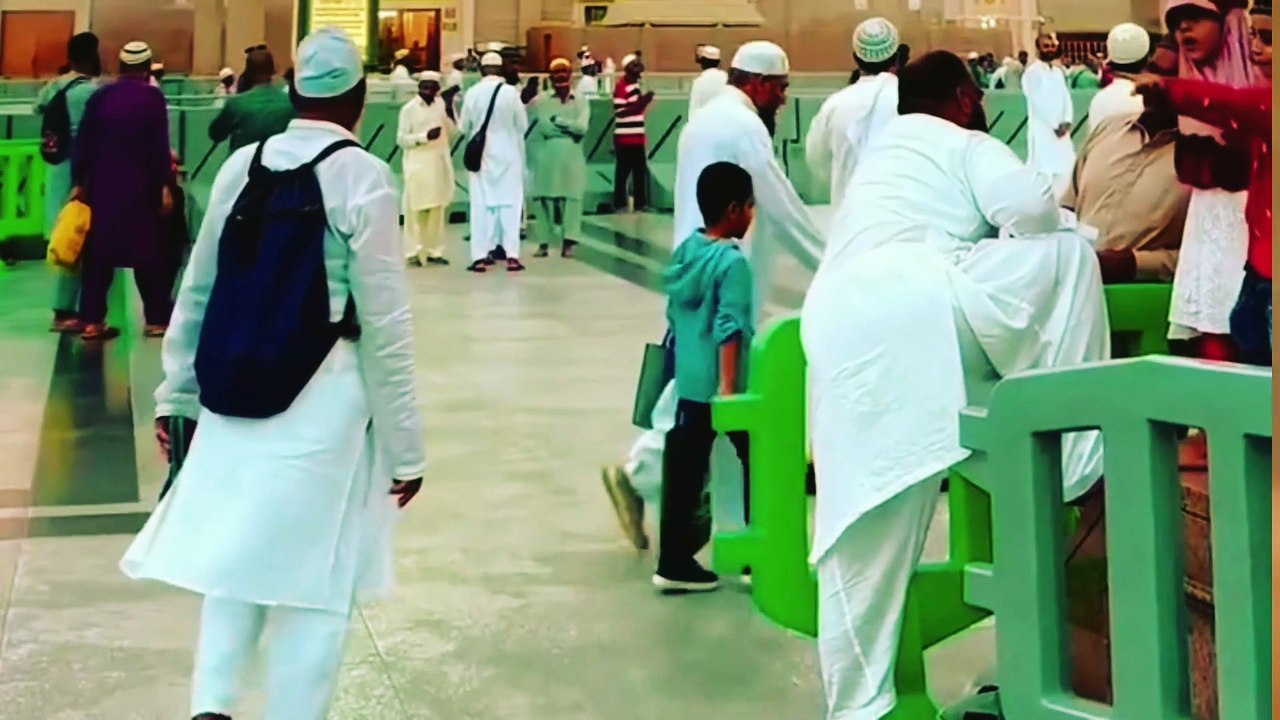 Madina Huzoor ﷺ Ka – Madine Ki Yaad Mein Rooh Parwar Naat